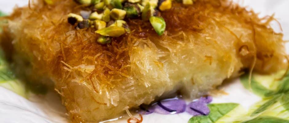Кюнефе - сиропиран сладкиш от Турската кухня