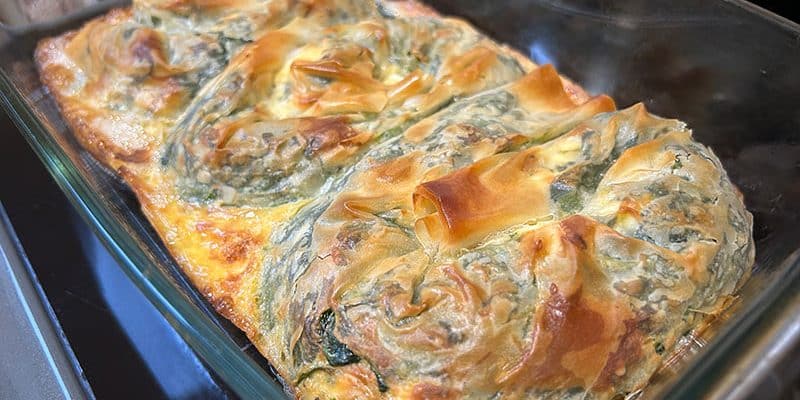 баница със спанак и сирене